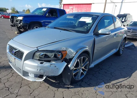 2008 Volvo C30 T5 R-Design/T5 Version 1.0/T5 Version 2.0 z USA, uszkodzony, nr VIN YV1MK672682052443